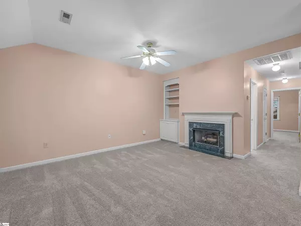 Spartanburg, SC 29301,350 W Pointe Drive