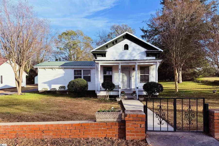 703 S Harper Street, Laurens, SC 29360