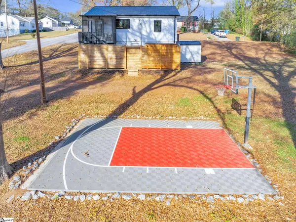 Easley, SC 29640-3520,200 Saint Lo Circle