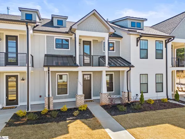 1325 S Pinot Road, Duncan, SC 29334