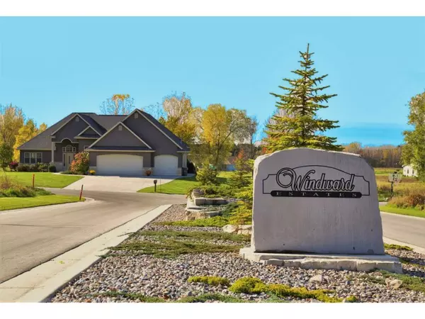 71 EASTERLIES CT #55, Fond Du Lac, WI 54935-8028