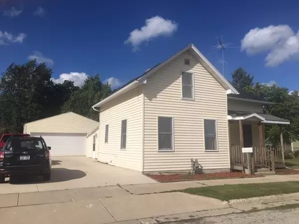 613 ADAMS ST, Algoma, WI 54201