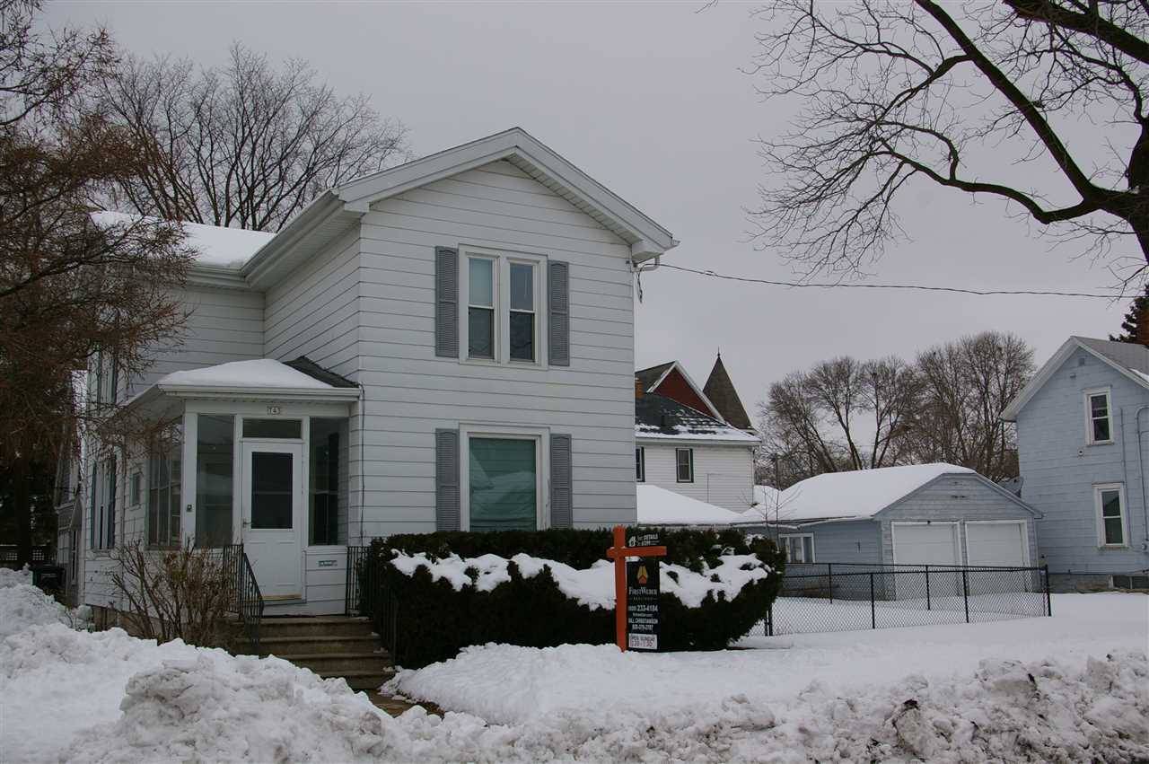 743 GRAND ST, Oshkosh, WI 54901-4656