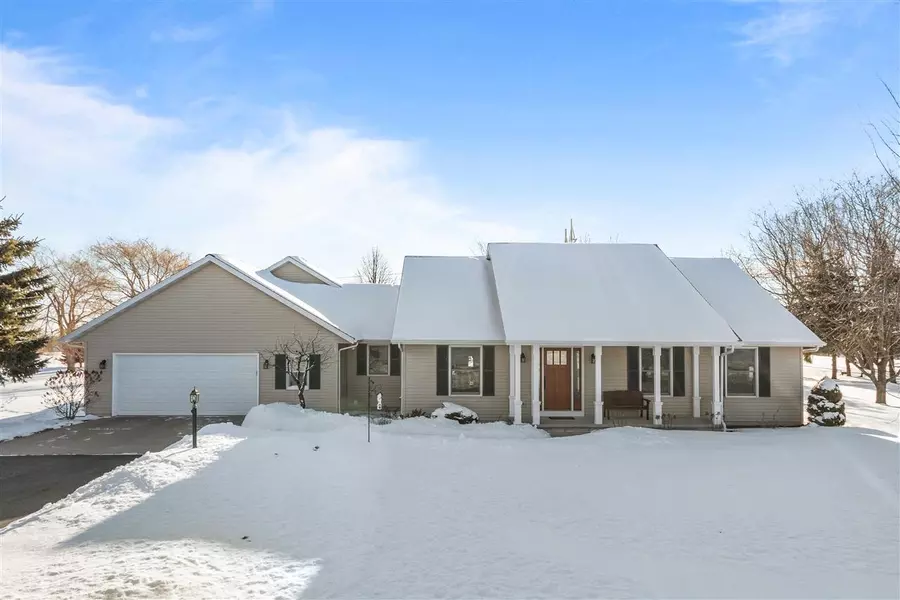 N1768 TERRACE DR, Greenville, WI 54942