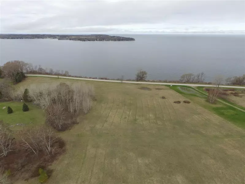 STEVENSON PIER RD #4, Sturgeon Bay, WI 54235