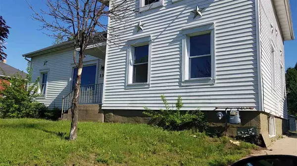 Hortonville, WI 54944,131 E MAIN ST