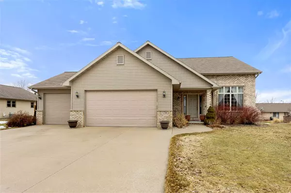 538 BIESE ST, Combined Locks, WI 54113-1410