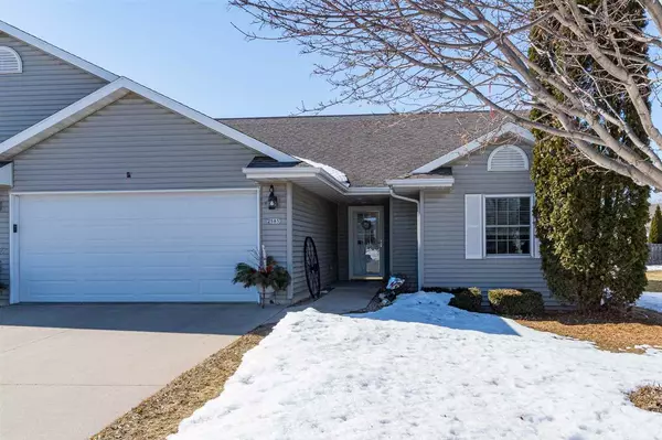 2585 WISCONSIN ST, Oshkosh, WI 54901