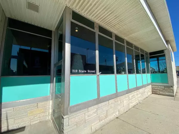 219 STATE ST, Algoma, WI 54201-1340