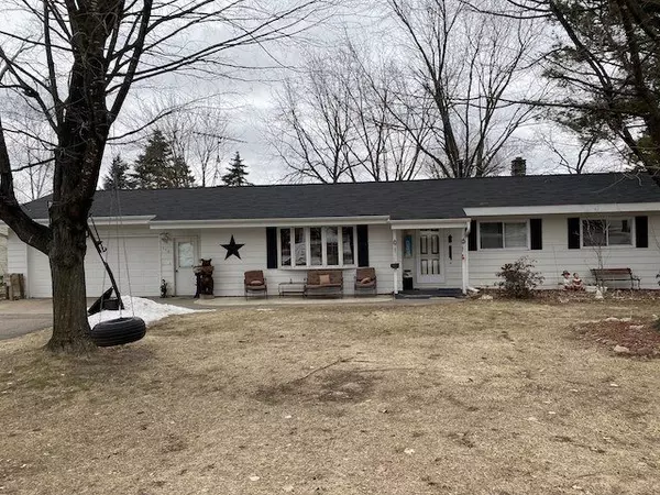 306 W SOUTH ST, Weyauwega, WI 54983