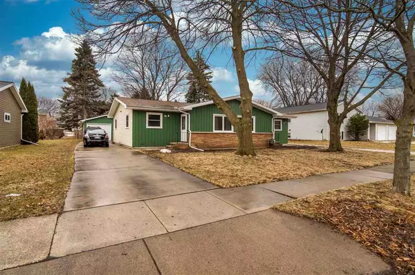 Oshkosh, WI 54901-2236,619 W GRUENWALD AVE