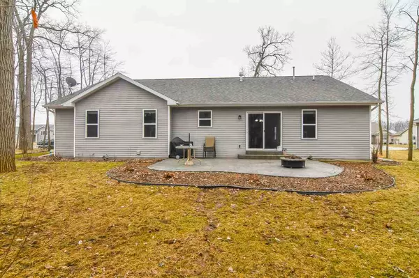 Neenah, WI 54956-4829,319 CASTLE OAK DR