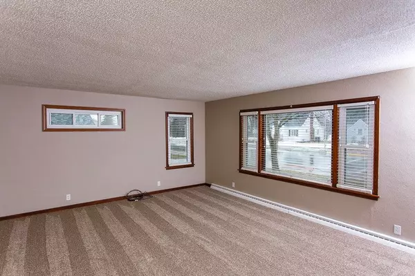 Pulaski, WI 54162-9238,341 W PULASKI ST