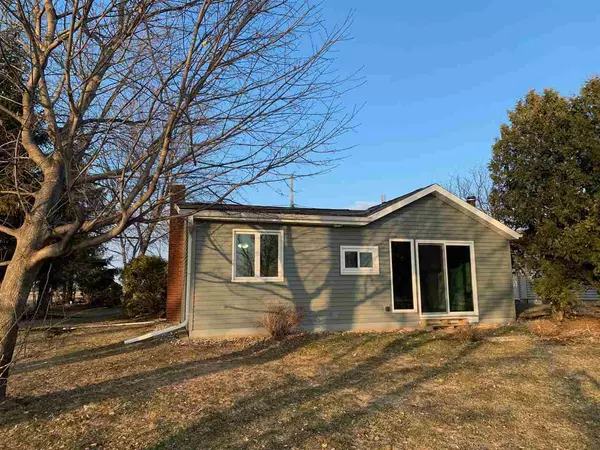 W5589 FIRELANE 12, Menasha, WI 54952