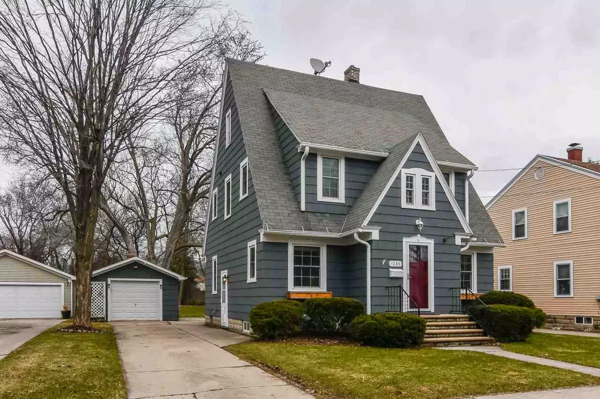 Green Bay, WI 54301,1255 ELIZA ST