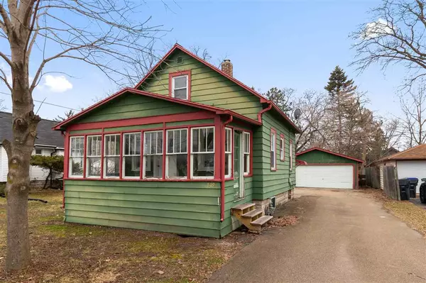 Neenah, WI 54956,519 CHESTNUT ST