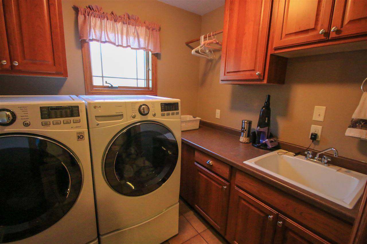 Iola, WI 54945,N9241 CARPER RD