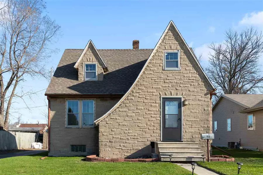 112 E HOOVER AVE, Appleton, WI 54915