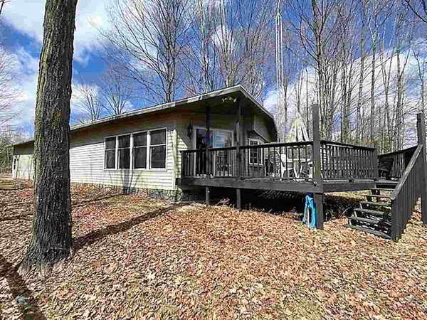 17556 RED MAPLE LN, Townsend, WI 54175