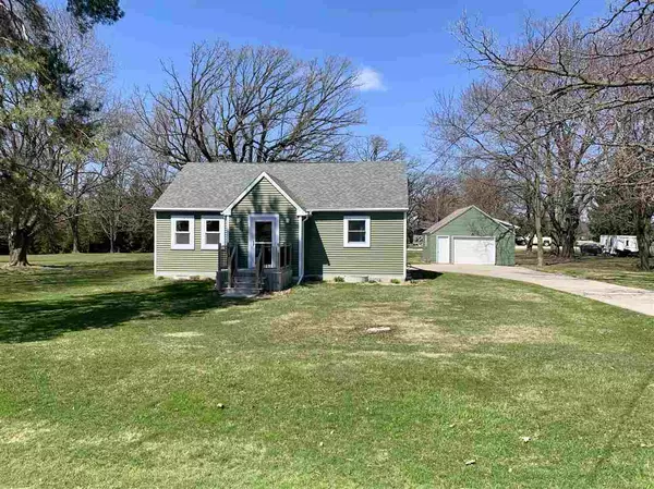 405 E DIVISION ST, Rosendale, WI 54974