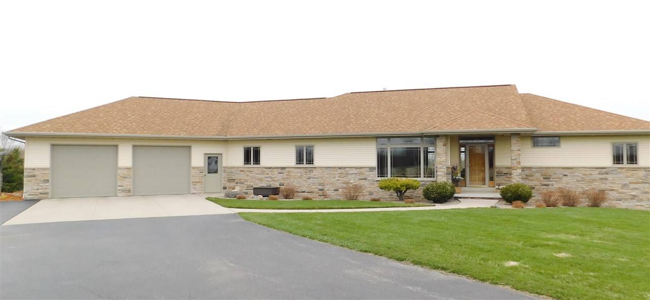 4201 HWY C, Pulaski, WI 54162-8598