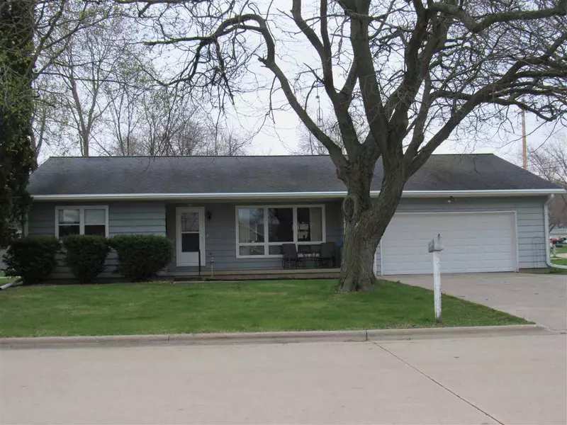 292 GREELEY ST, Berlin, WI 54923