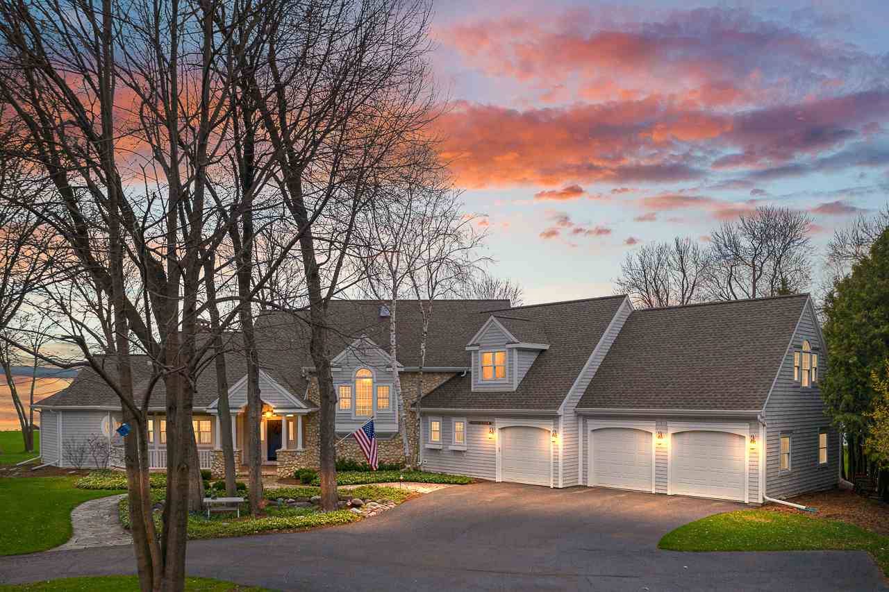 513 MAPLE LN, Neenah, WI 54956