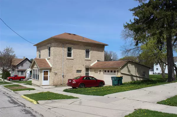 Kewaskum, WI 53040-9782,1202 RIVERVIEW DR