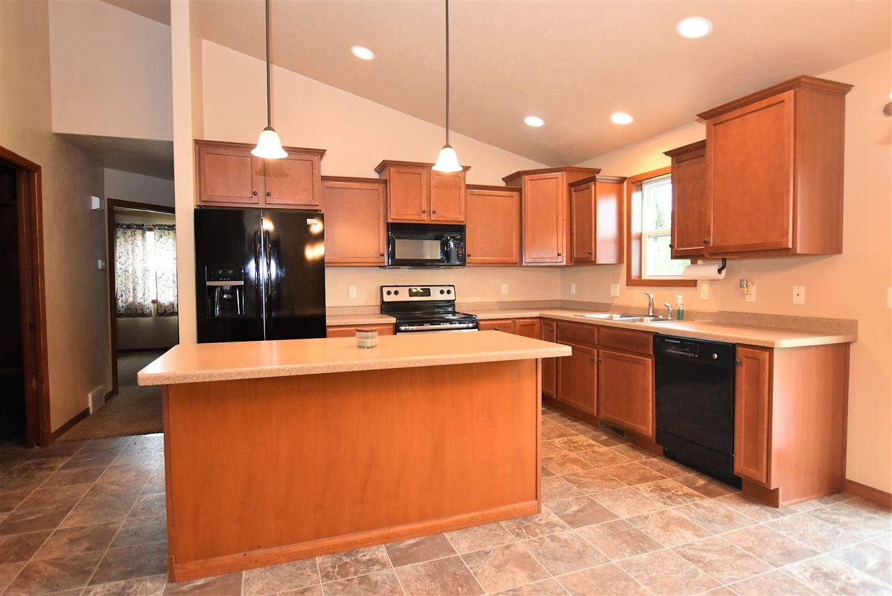 Neenah, WI 54956,1427 ANTHEM DR