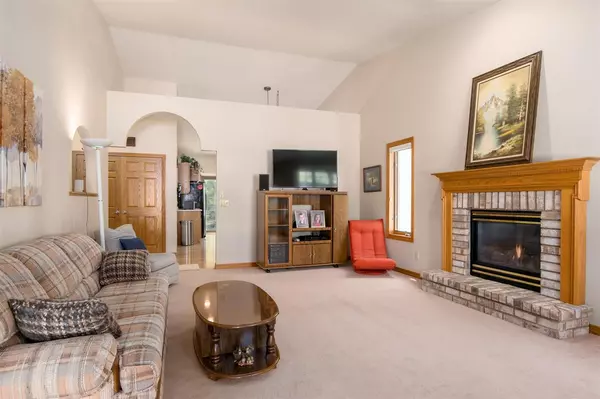 Appleton, WI 54915,1813 E SYLVAN AVE