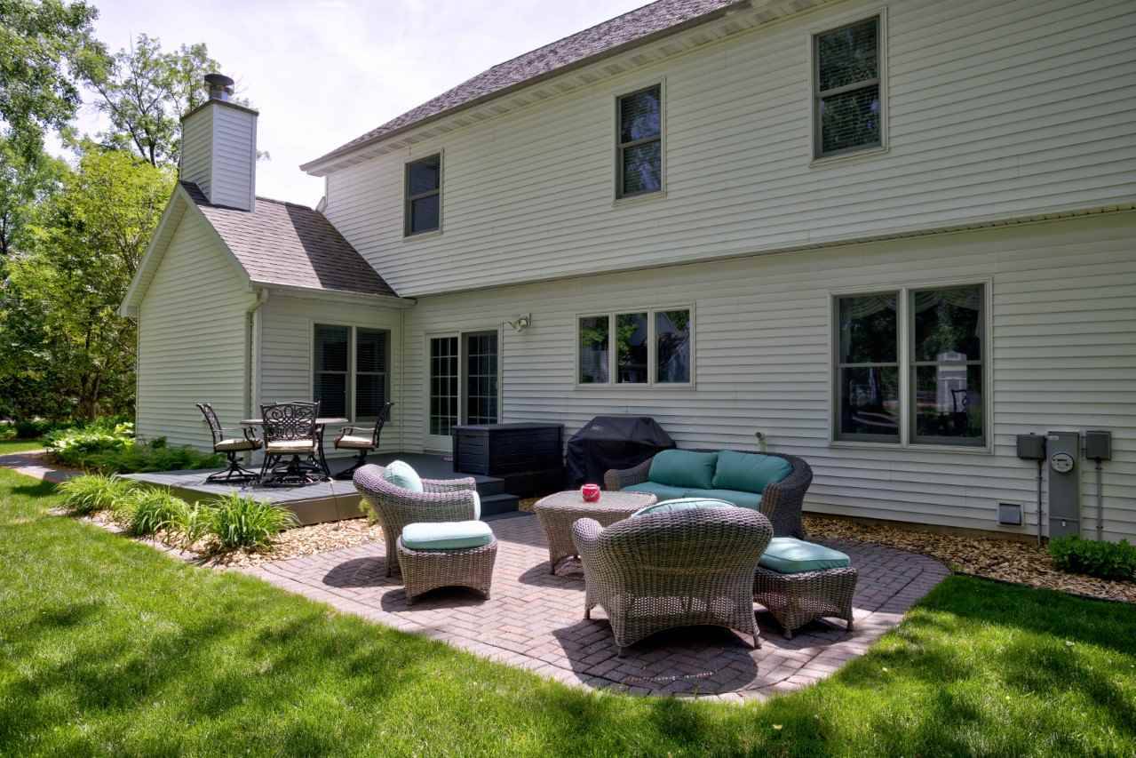 Neenah, WI 54956-6100,2415 MAPLE GROVE DR