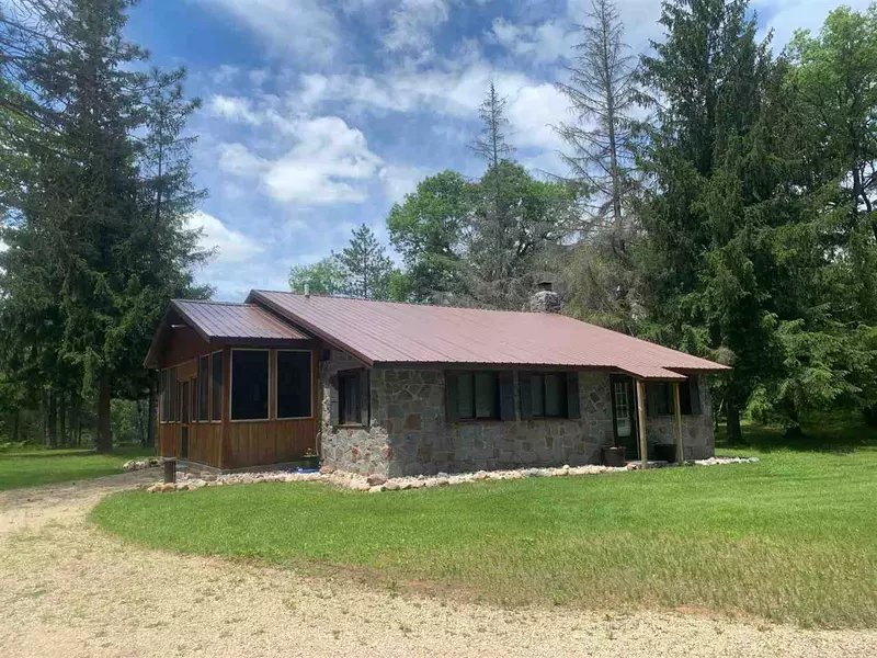 W10123 HELLER RD, Amberg, WI 54102