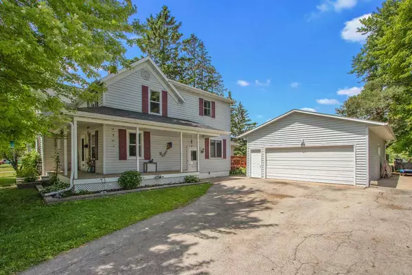 Seymour, WI 54165,307 W PEARL ST