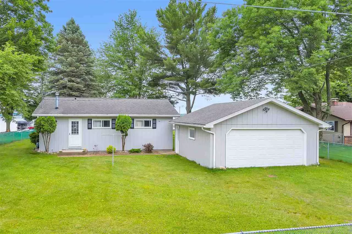 Shawano, WI 54166,W4817 BIRCHWOOD DR