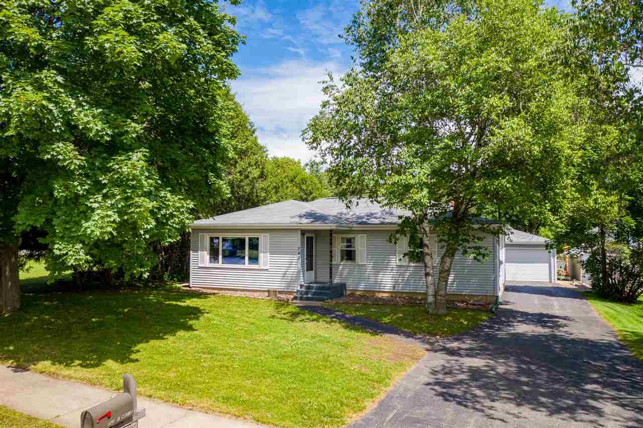 743 W MAIN ST, Hortonville, WI 54944