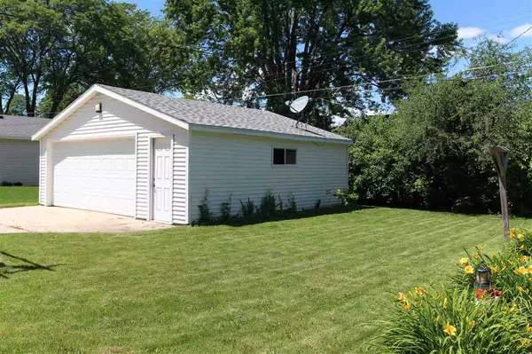 Fond Du Lac, WI 54935,297 15TH ST