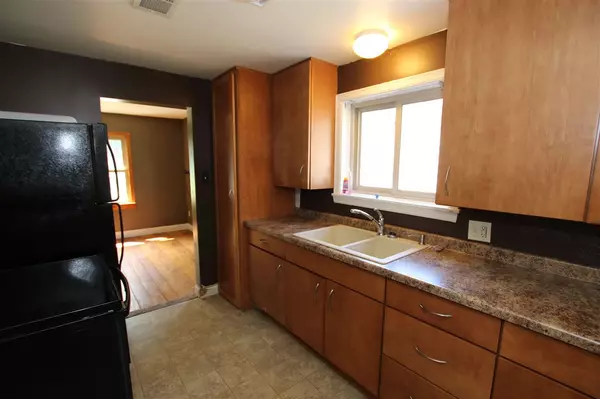 Fond Du Lac, WI 54935,587 RUGGLES ST