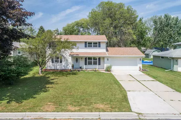 631 DAUPHIN ST, Green Bay, WI 54301-2013