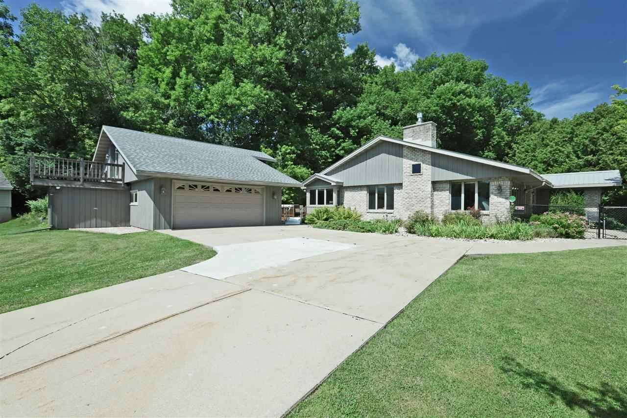1305 S LUTZ DR, Appleton, WI 54914