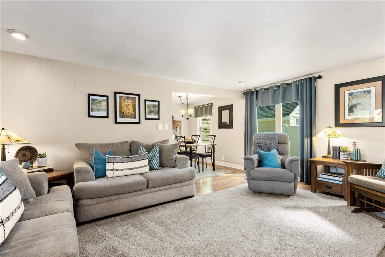 Appleton, WI 54914,506 N DOUGLAS ST