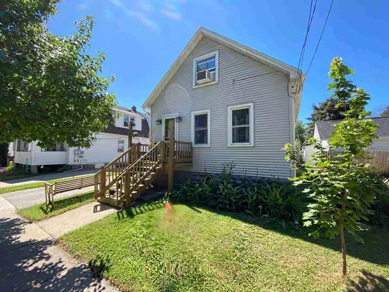 877 DIVISION ST, Green Bay, WI 54303