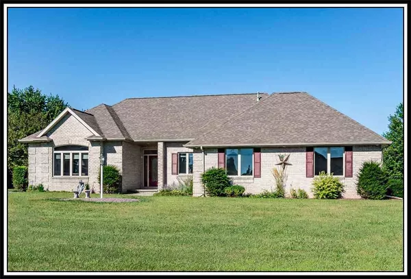 W6707 CHARLEEN LN,  Greenville,  WI 54942-9672