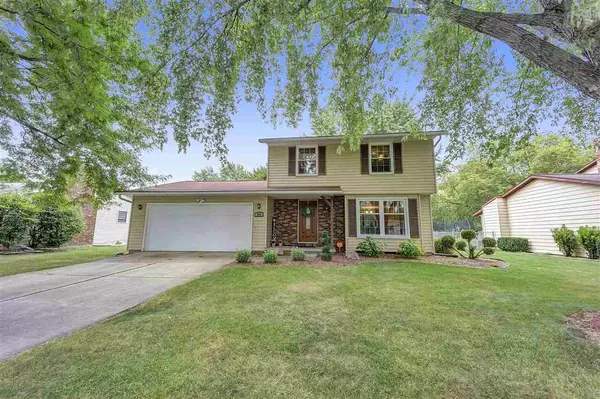 706 DAUPHIN ST, Green Bay, WI 54301-2016