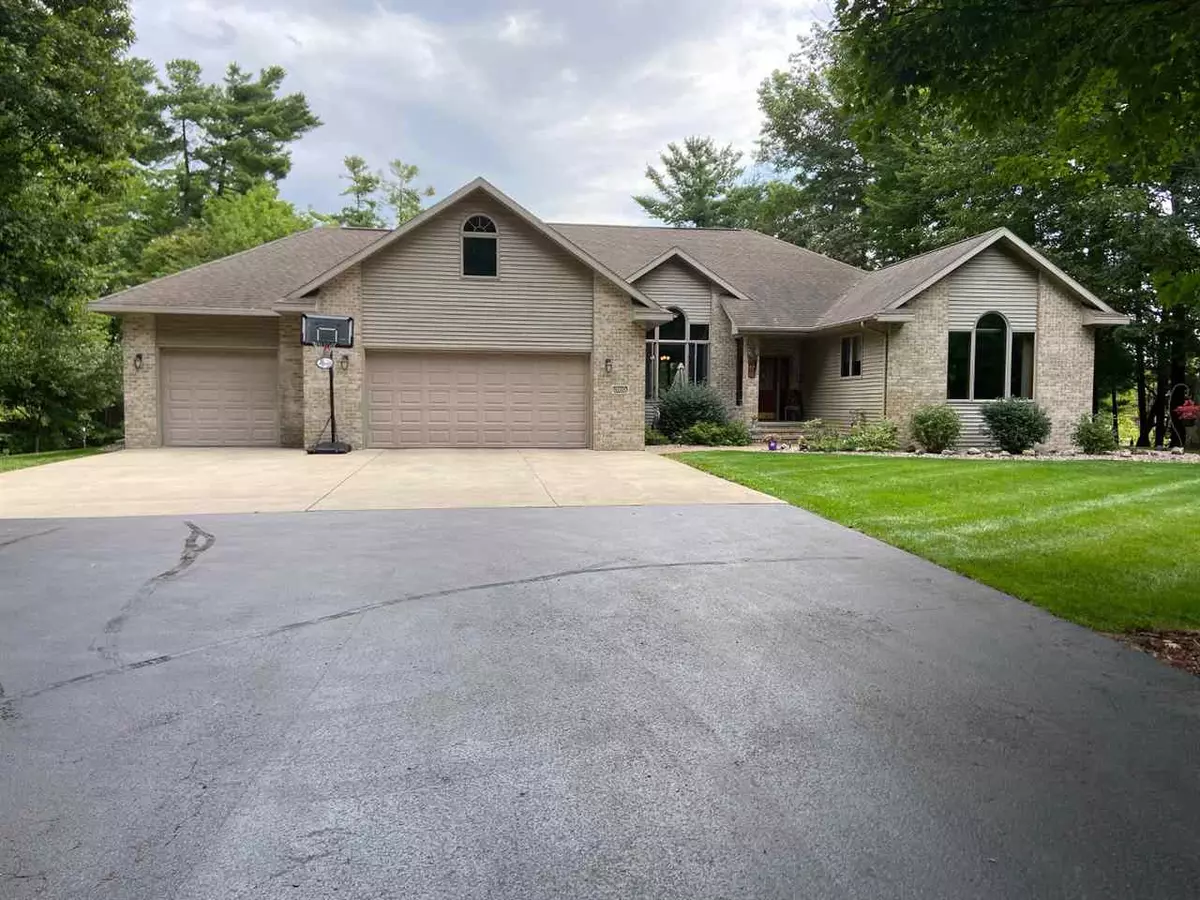 Shawano, WI 54166,360 RIVER PINE DR