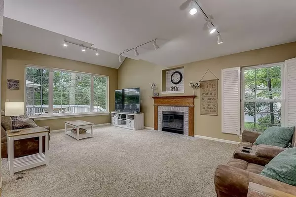 West Bend, WI 53095,5420 BAUERS DR