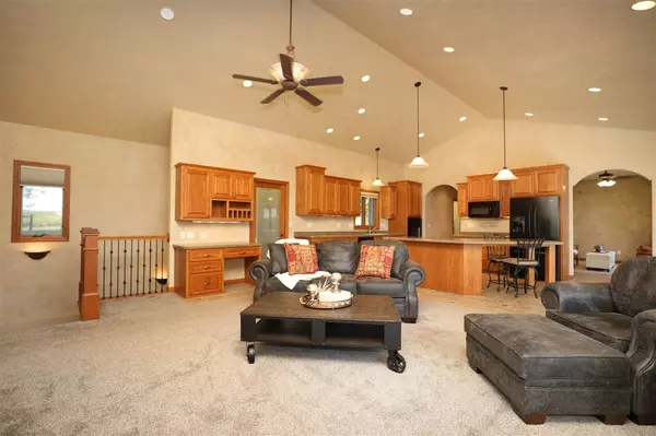 Hortonville, WI 54944,W9548 CLOVERLEAF RD