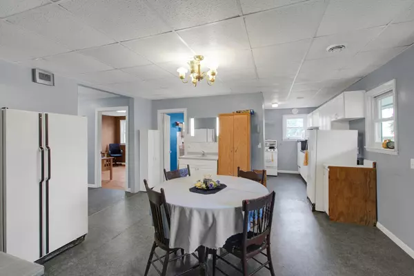 Hancock, WI 54943,454 BADGER DR
