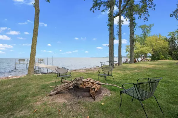 Luxemburg, WI 54217-9145,5345 SAND BEACH DR