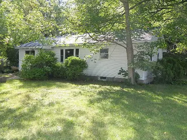 Waupaca, WI 54981,428 5TH ST