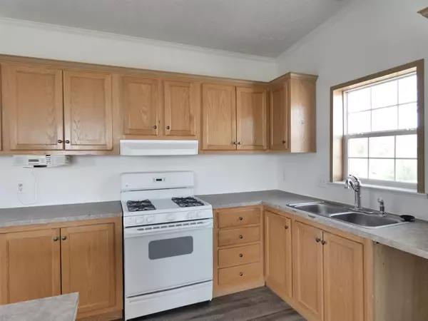 Pulaski, WI 54162-8449,N2293 LAWN RD